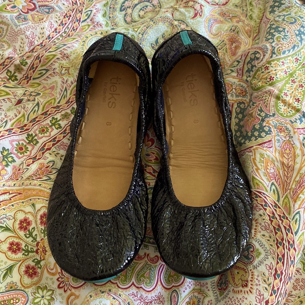 Obsidian black Tieks size 8